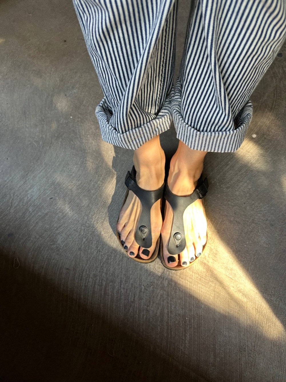 Birkenstock Gizeh Black Sandals in Size 37